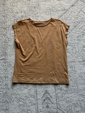 Size Small Loft Classic Crewneck Women's Top in Light Brown